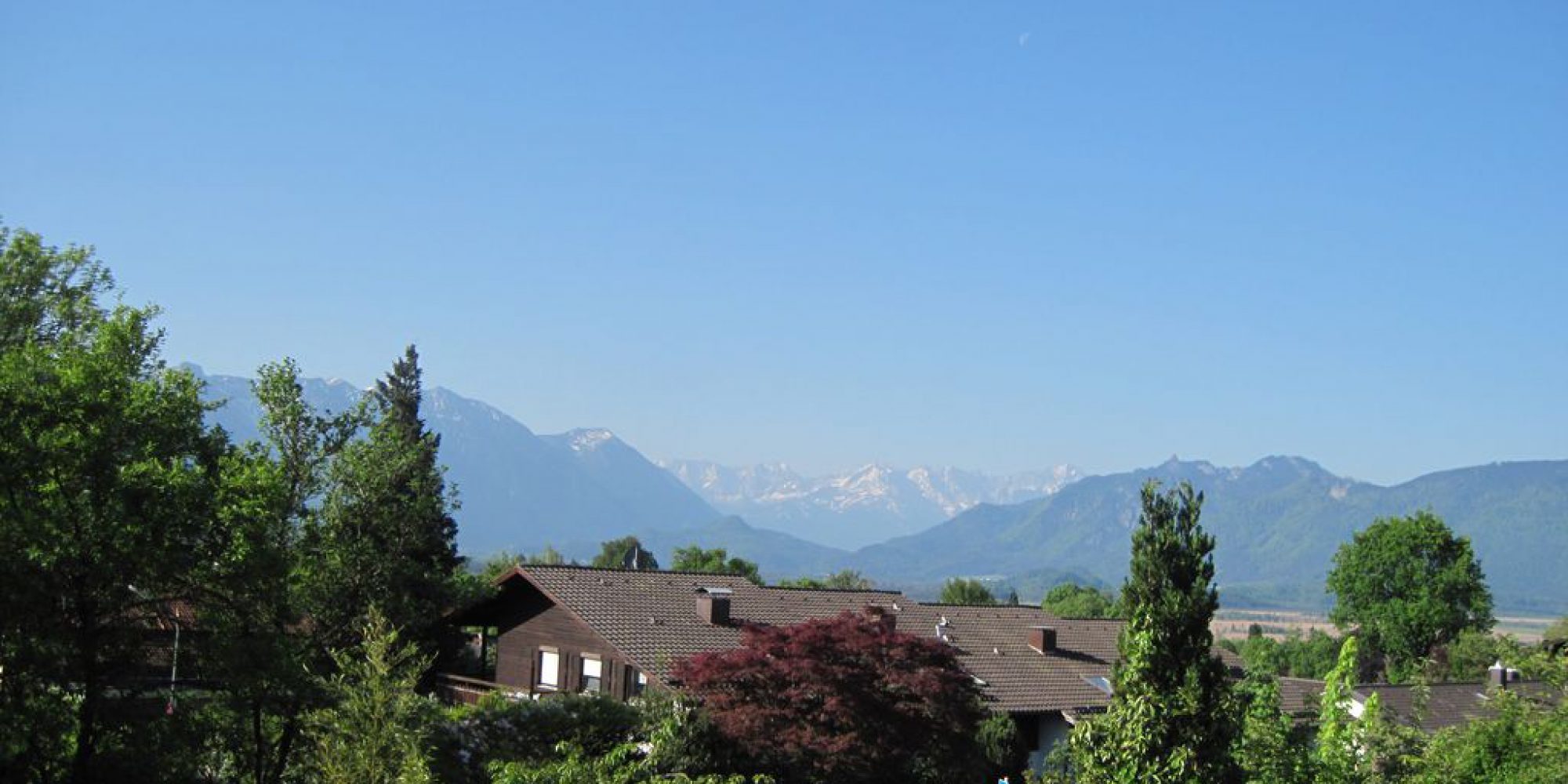 Aussicht vom Balkon mit Blick auf die Zugspitze und Alpspitze